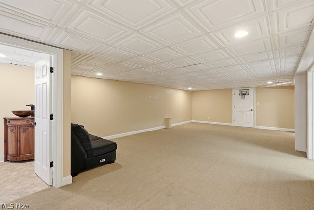 309 High Bluff, Aurora, OH 44202