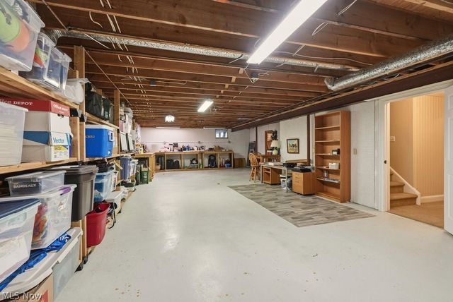 309 High Bluff, Aurora, OH 44202