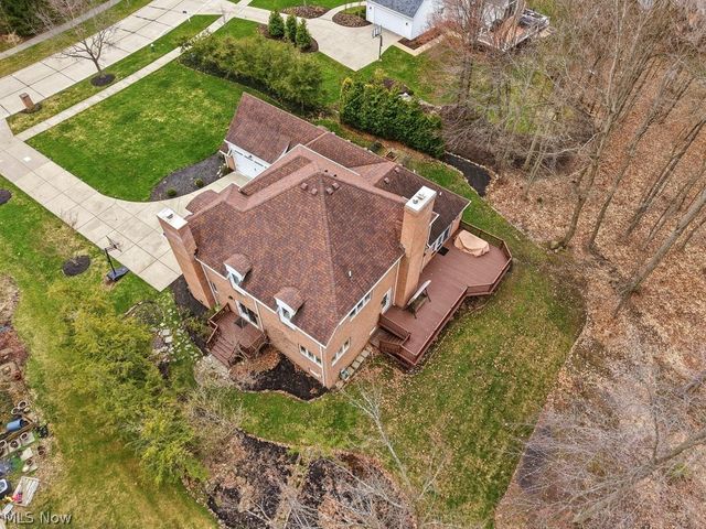 309 High Bluff, Aurora, OH 44202