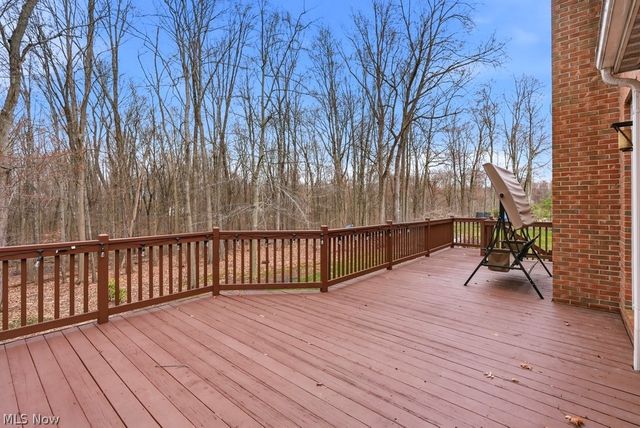 309 High Bluff, Aurora, OH 44202