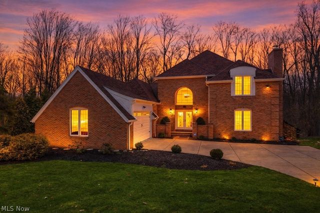 309 High Bluff, Aurora, OH 44202