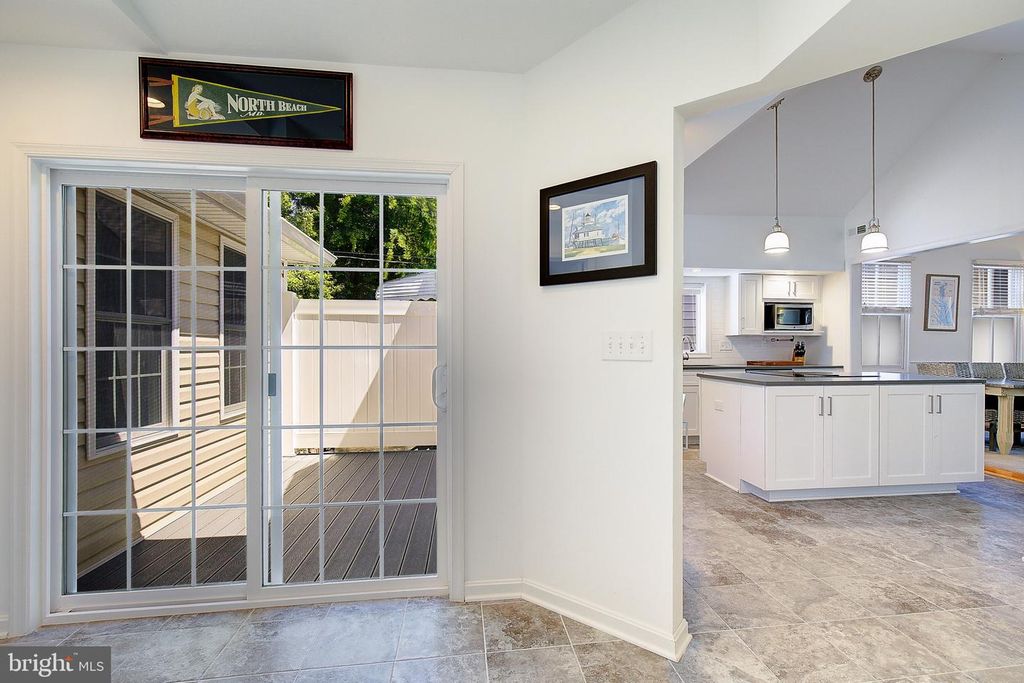 Image 10 of property listing at 9117 BAY AVE, North Beach, MD 20714