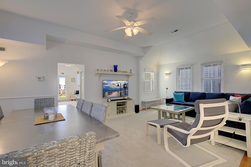 Image 25 of property listing at 9117 BAY AVE, North Beach, MD 20714