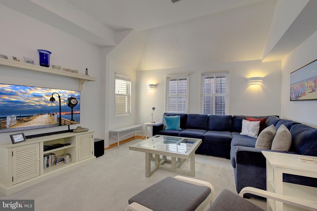 Image 26 of property listing at 9117 BAY AVE, North Beach, MD 20714