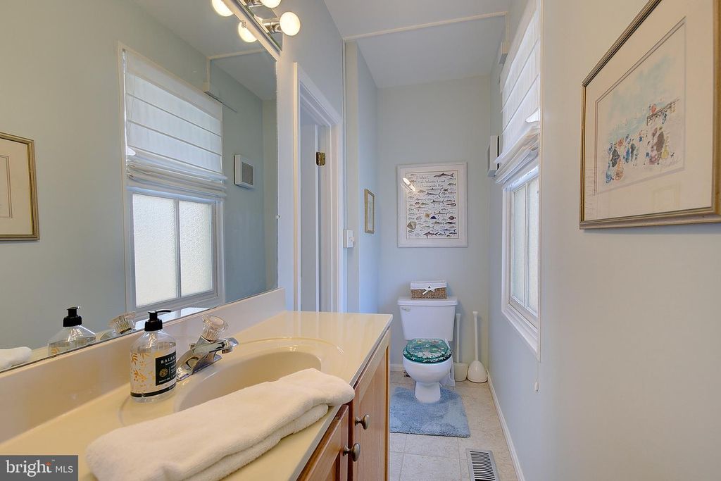 Image 37 of property listing at 9117 BAY AVE, North Beach, MD 20714