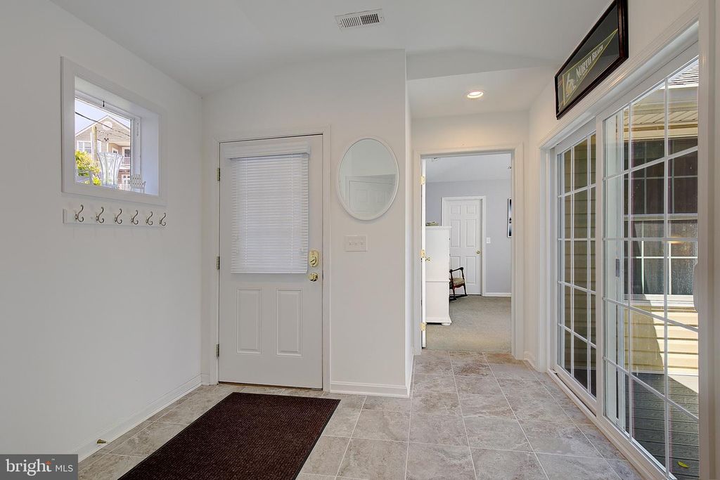 Image 9 of property listing at 9117 BAY AVE, North Beach, MD 20714