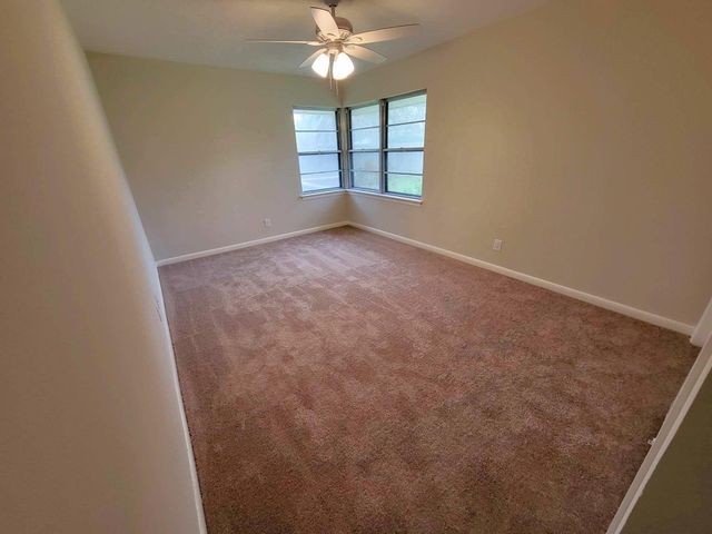 706 Maple St, Sweeny, TX 77480