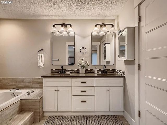 3110 Nw KENT St, Camas, WA 98607