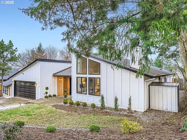 3110 Nw KENT St, Camas, WA 98607