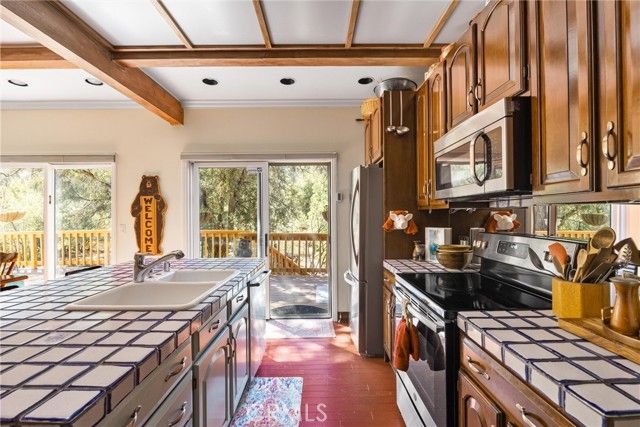 16200 Askin Drive, Pine Mtn Club, CA 93222