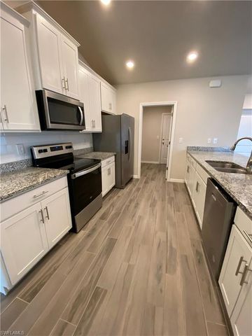 2513 NW 14th PL, Cape Coral, FL 33993