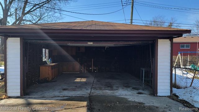 8849 Merriman Road, Livonia, MI 48150