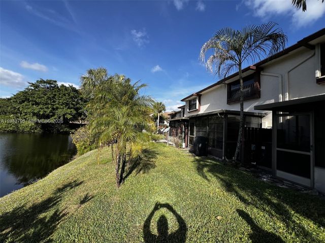 4389 N Carambola Circle N, Coconut Creek, FL 33066