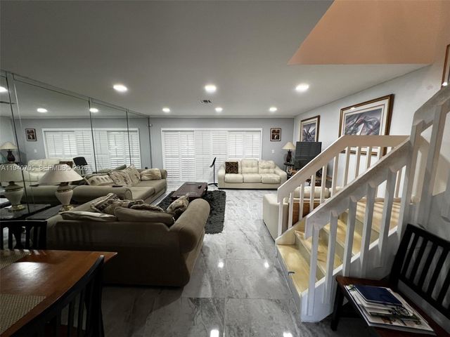 4389 N Carambola Circle N, Coconut Creek, FL 33066