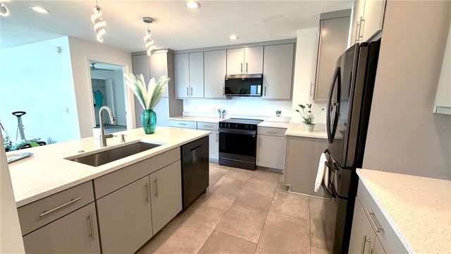 243 MARINER DRIVE 243, Tarpon Springs, FL 34689