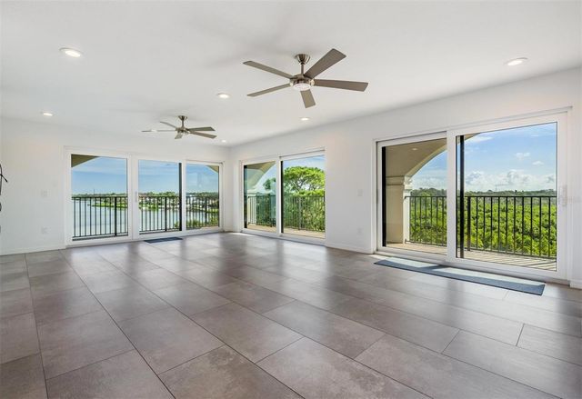 243 MARINER DRIVE 243, Tarpon Springs, FL 34689