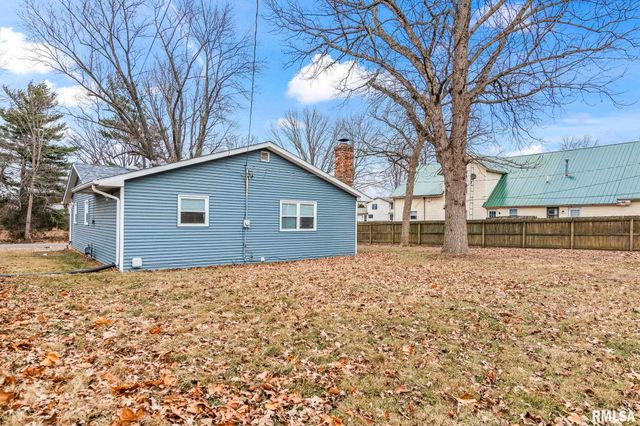 504 W CHESTNUT Street, Chatham, IL 62629