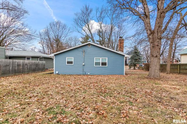 504 W CHESTNUT Street, Chatham, IL 62629