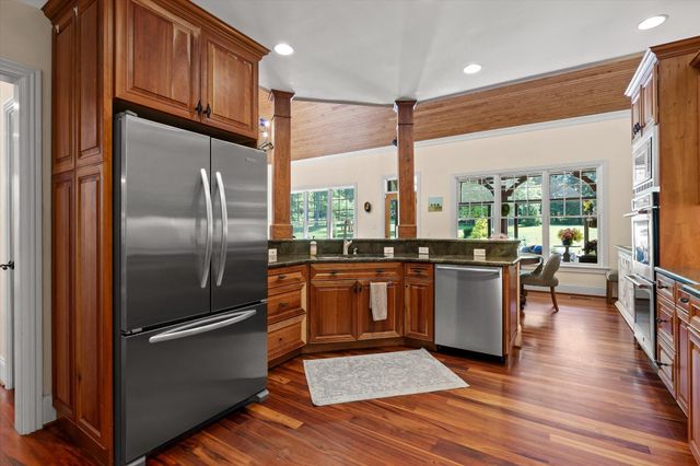 4610 Conner Creek Drive, Signal Mountain, TN 37377