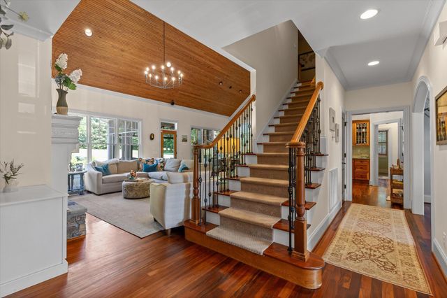 4610 Conner Creek Drive, Signal Mountain, TN 37377