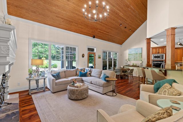 4610 Conner Creek Drive, Signal Mountain, TN 37377