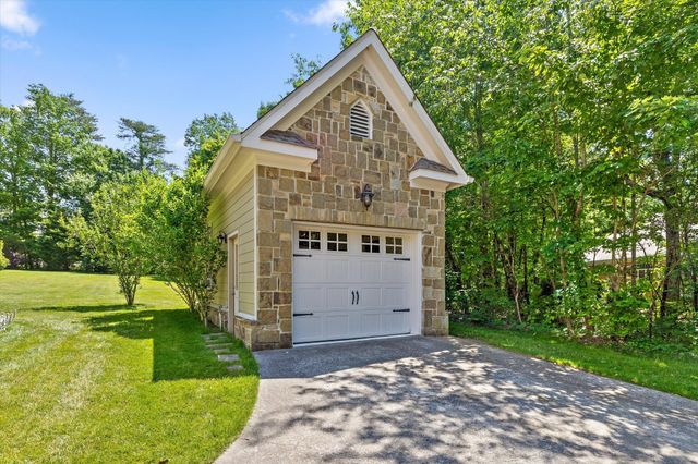 4610 Conner Creek Drive, Signal Mountain, TN 37377