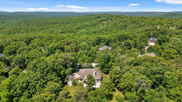 4610 Conner Creek Drive, Signal Mountain, TN 37377