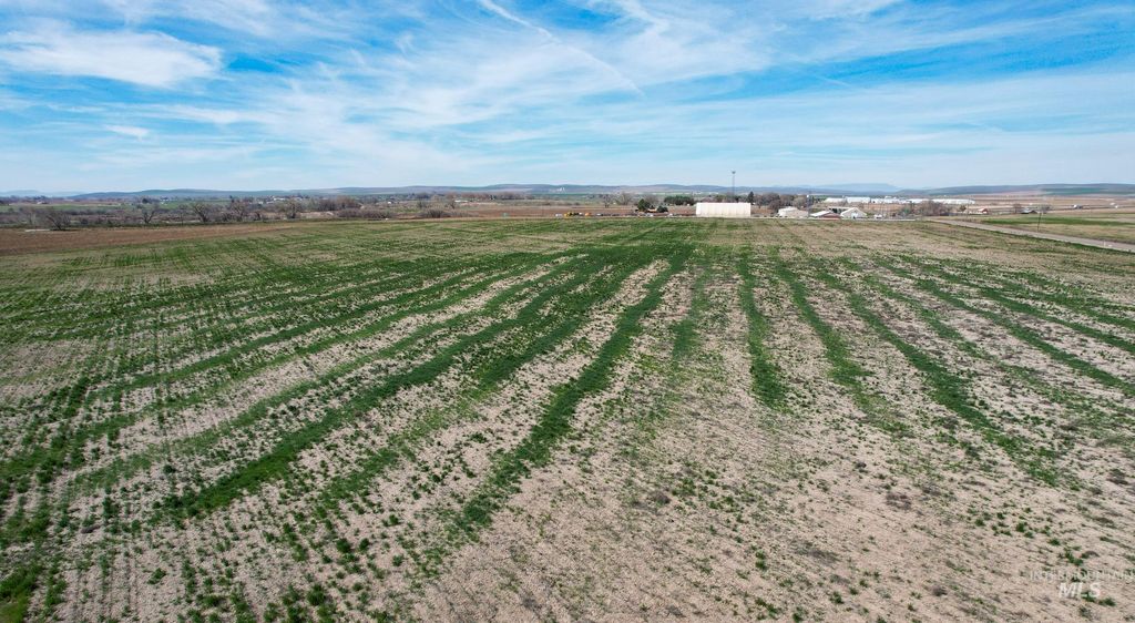 4465 Oak Road, Ontario, OR 97914 photo 2