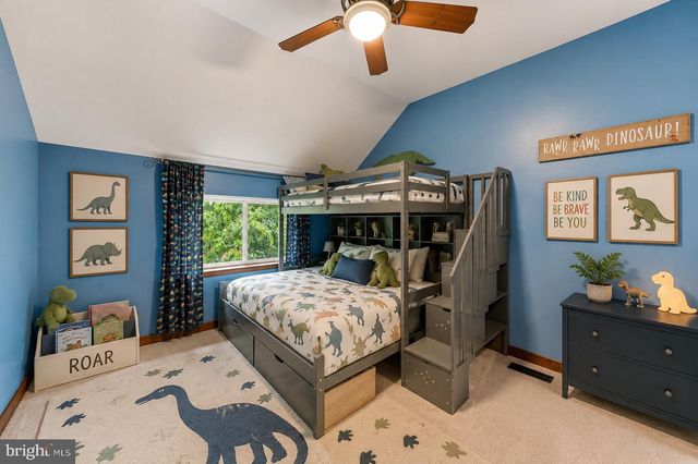 267 PENNOCKS BRIDGE RD, West Grove, PA 19390