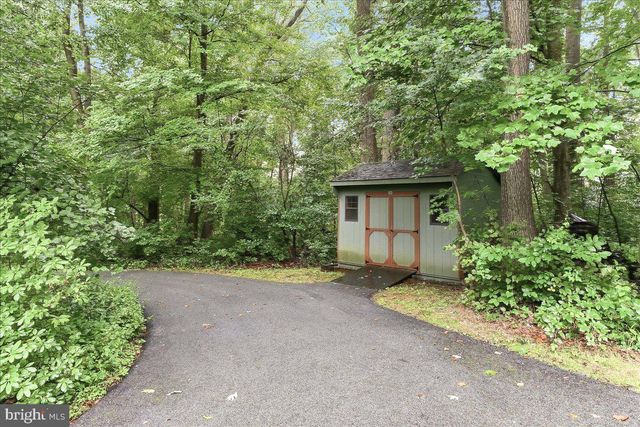 267 PENNOCKS BRIDGE RD, West Grove, PA 19390