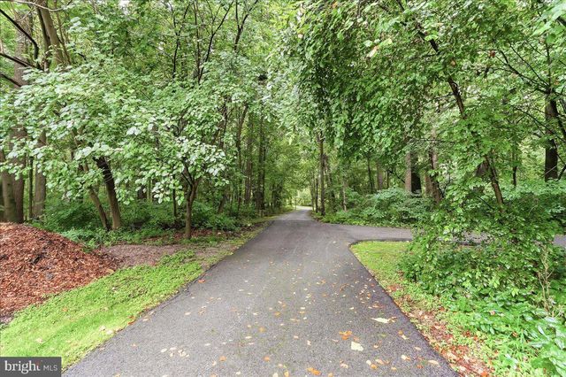 267 PENNOCKS BRIDGE RD, West Grove, PA 19390