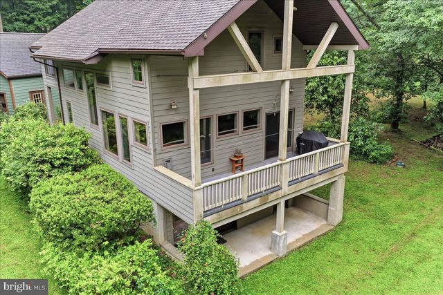 267 PENNOCKS BRIDGE RD, West Grove, PA 19390