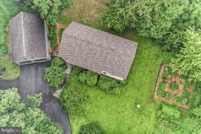 267 PENNOCKS BRIDGE RD, West Grove, PA 19390