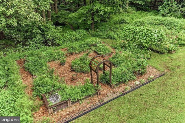 267 PENNOCKS BRIDGE RD, West Grove, PA 19390