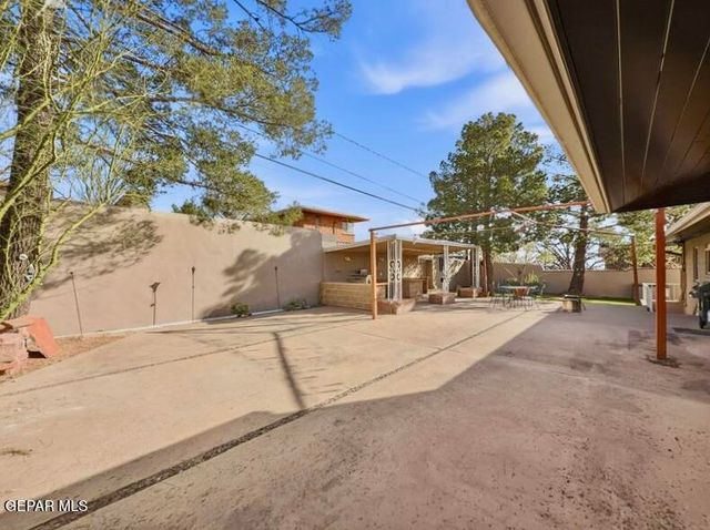 2511 SAVANNAH Avenue, El Paso, TX 79930