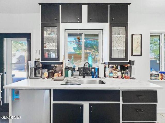 2511 SAVANNAH Avenue, El Paso, TX 79930