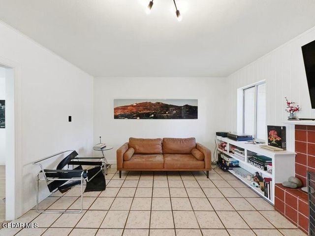 2511 SAVANNAH Avenue, El Paso, TX 79930