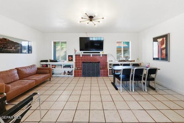 2511 SAVANNAH Avenue, El Paso, TX 79930