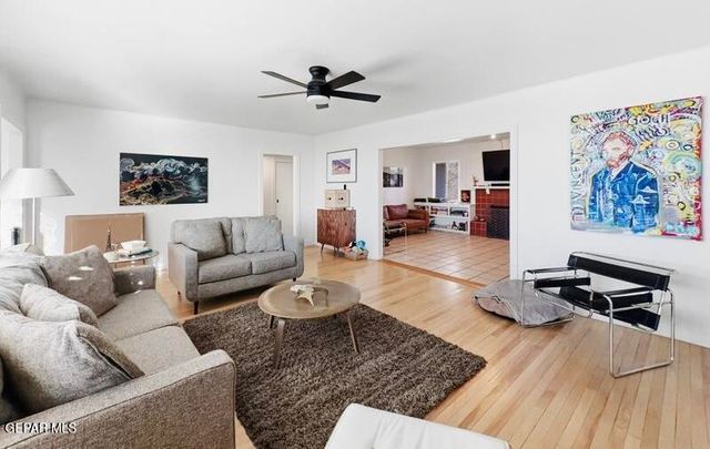 2511 SAVANNAH Avenue, El Paso, TX 79930