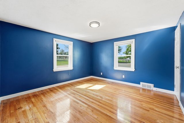 401 Kings Hwy, West Springfield, MA 01089