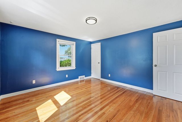 401 Kings Hwy, West Springfield, MA 01089