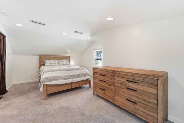 401 Kings Hwy, West Springfield, MA 01089
