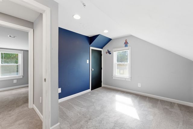 401 Kings Hwy, West Springfield, MA 01089