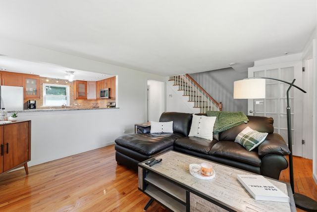 401 Kings Hwy, West Springfield, MA 01089