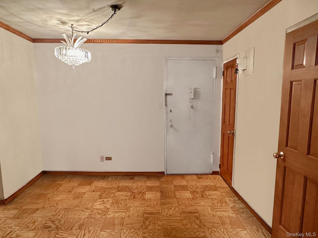 61-20 Grand Central Parkway C102, Forest Hills, NY 11375 — photo 5
