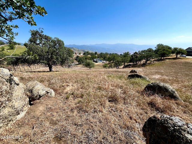 Horsethief Drive, Tehachapi, CA 93561