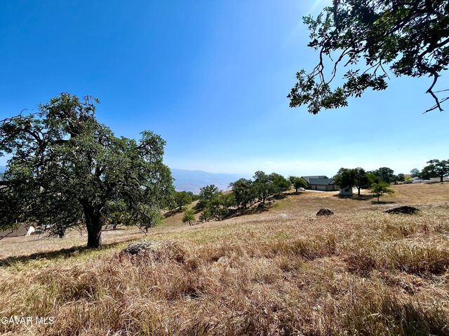 Horsethief Drive, Tehachapi, CA 93561