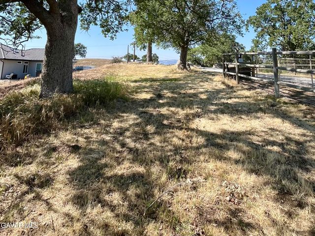 Horsethief Drive, Tehachapi, CA 93561