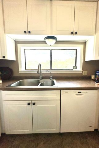 500 Apache Trail, Comanche, TX 76442