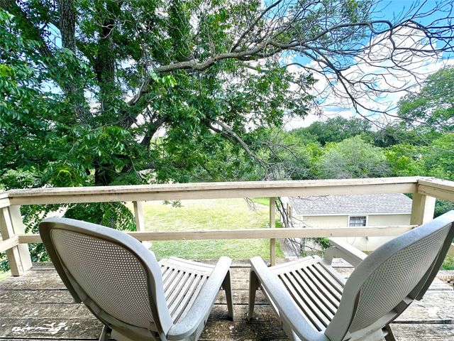 500 Apache Trail, Comanche, TX 76442